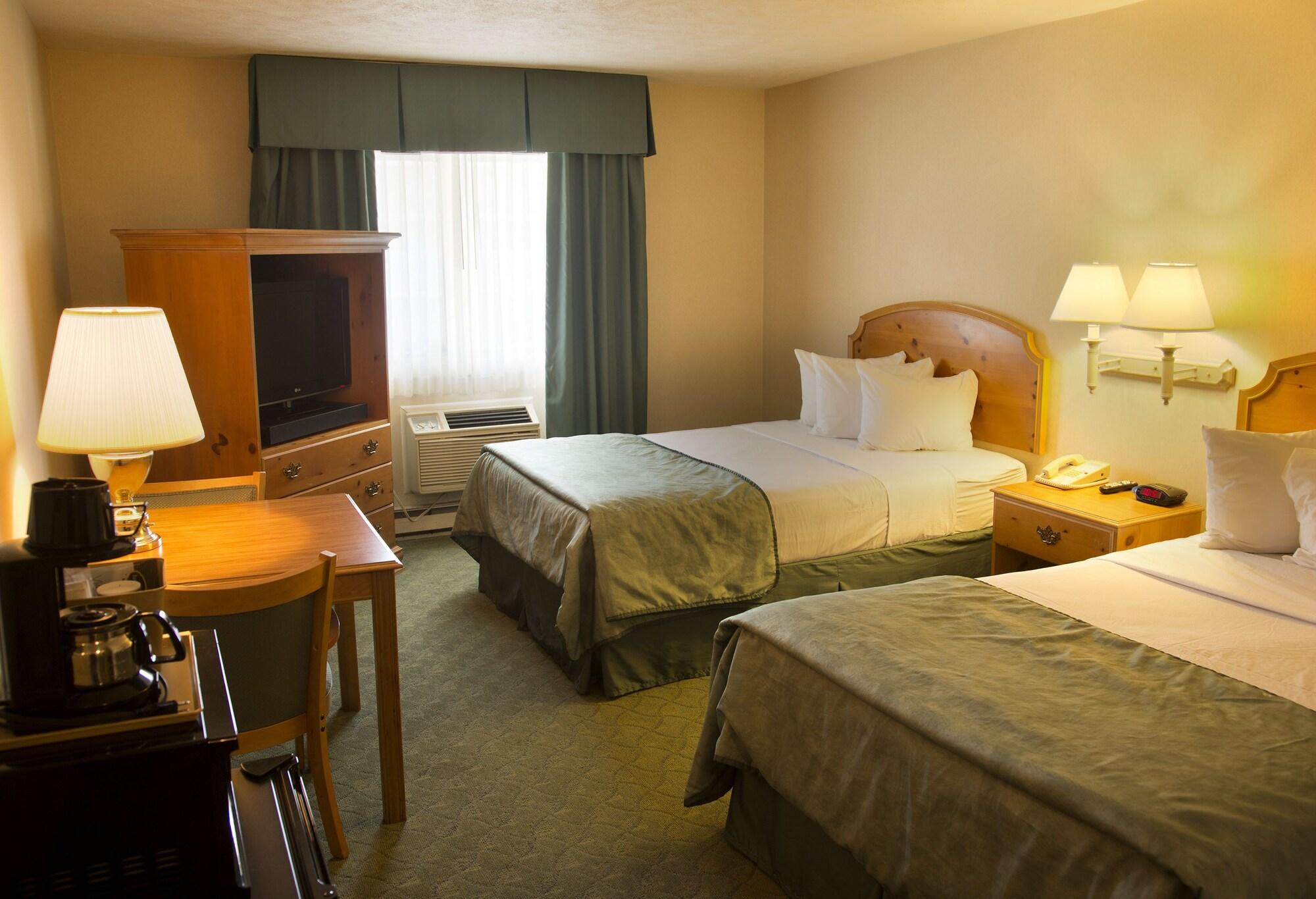 Magnuson Grand Pioneer Inn And Suites Escanaba Bagian luar foto