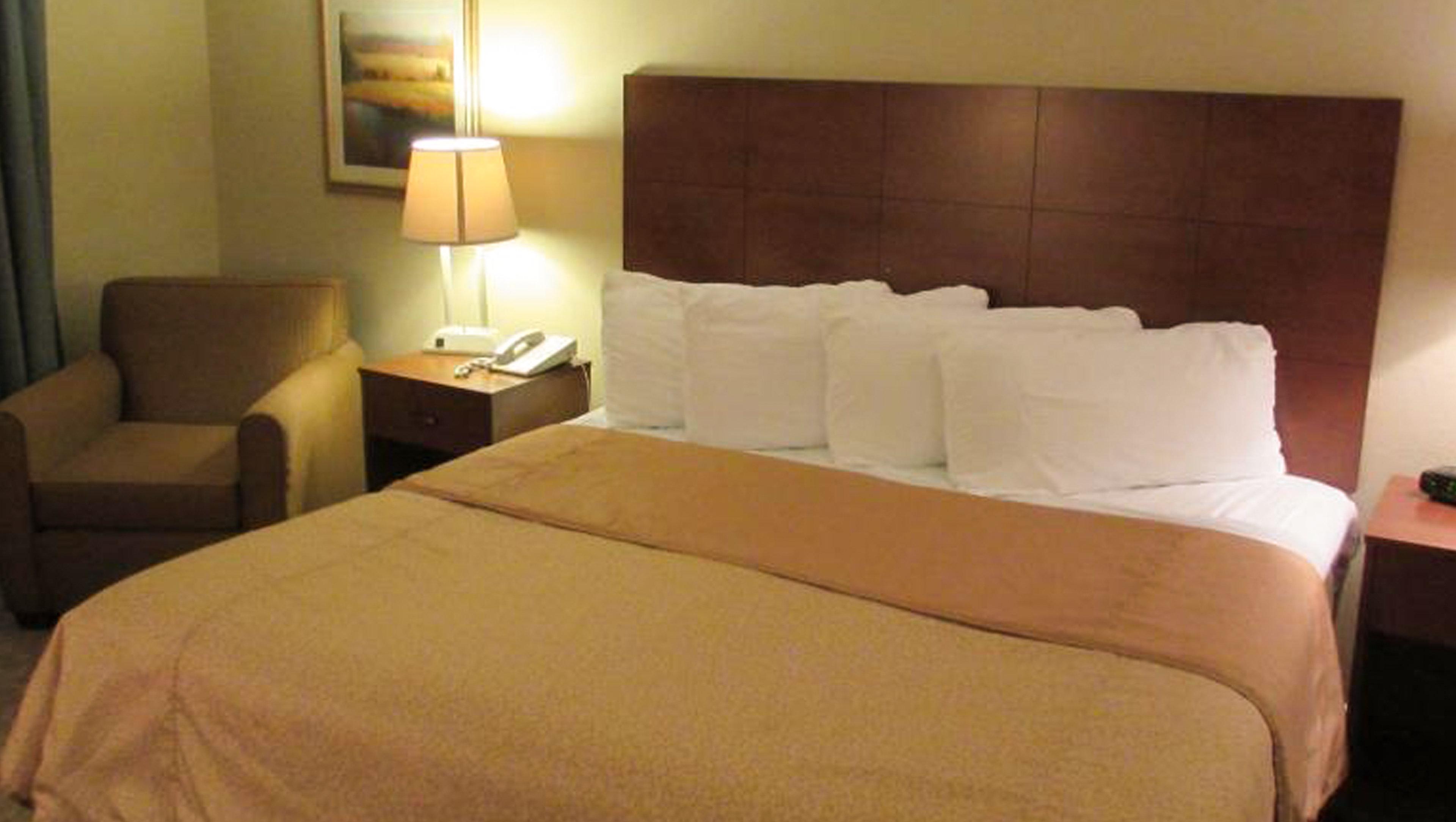 Magnuson Grand Pioneer Inn And Suites Escanaba Bagian luar foto