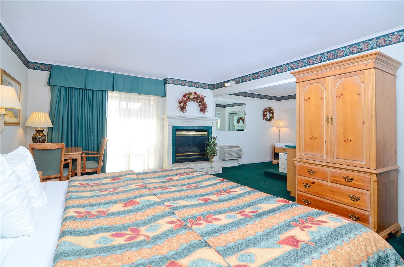 Magnuson Grand Pioneer Inn And Suites Escanaba Ruang foto