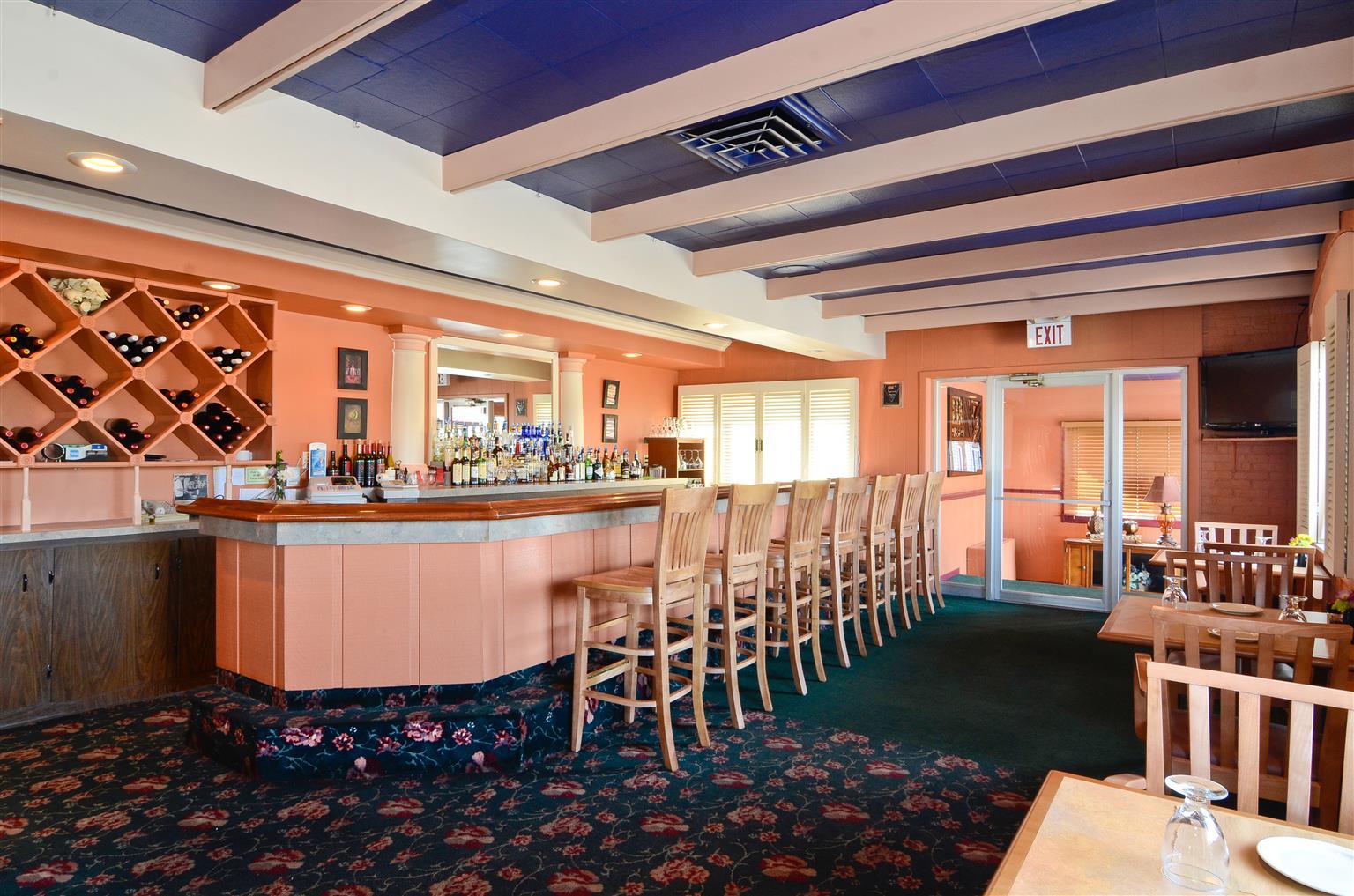 Magnuson Grand Pioneer Inn And Suites Escanaba Restoran foto